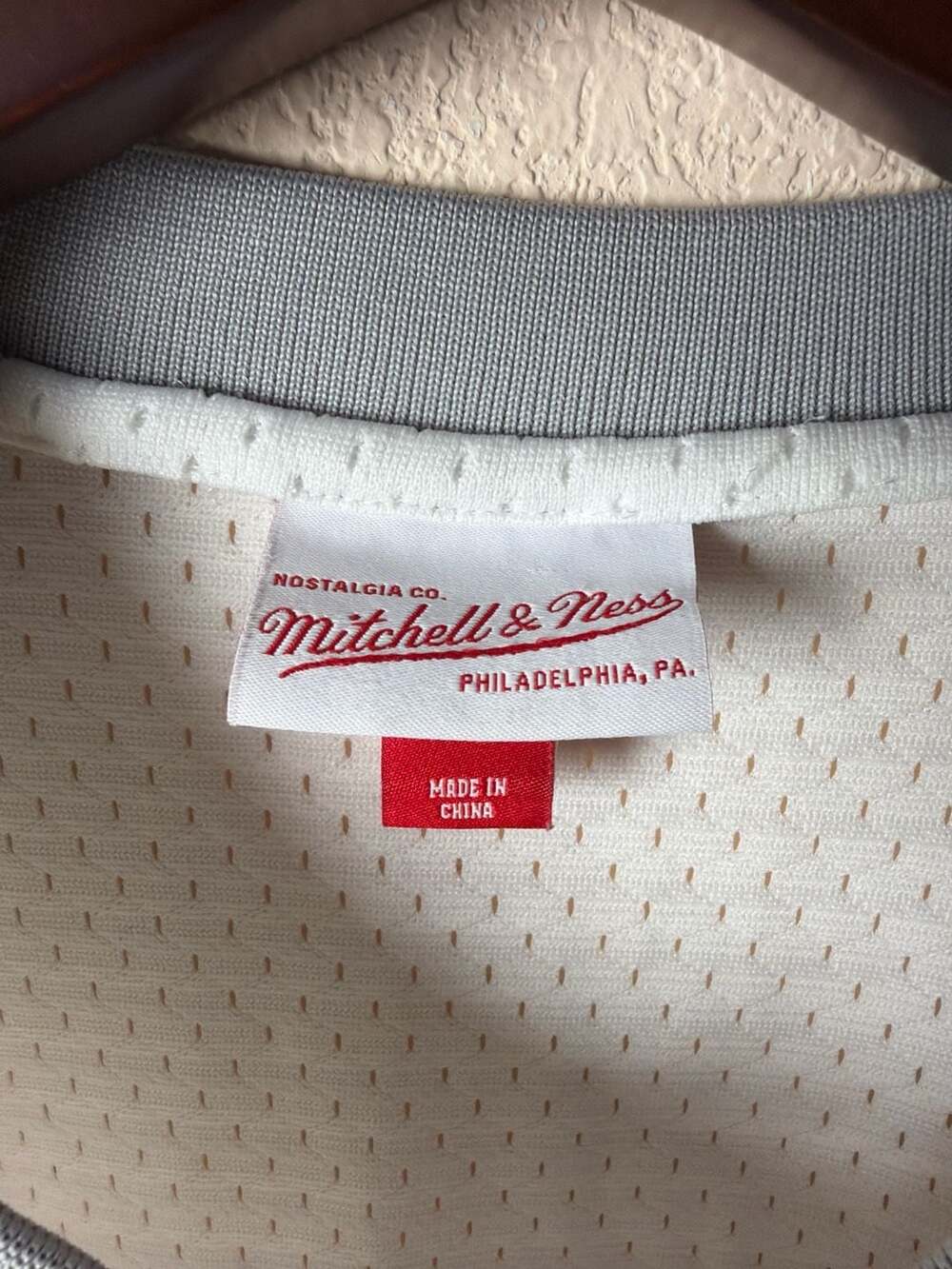 Cincinnati Reds Mitchell & Ness Cooperstown Collection Mesh V-Neck Jersey Size M - Picture 2 of 9